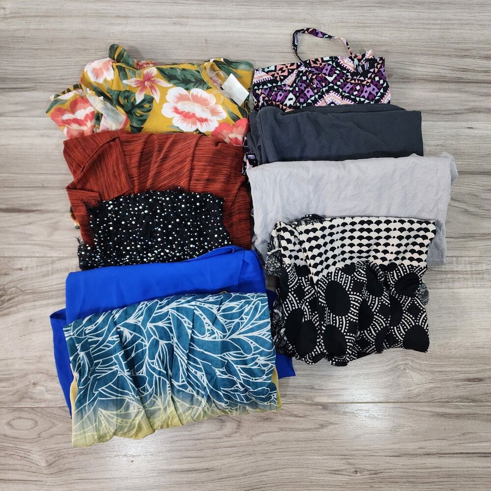 Women's Shirt Size L Lot of 8